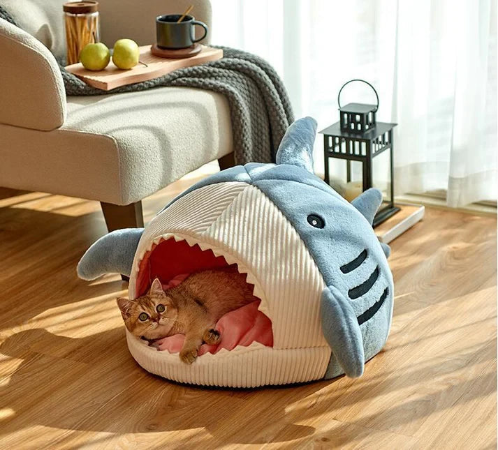 Shark Pet Bed: Cozy & Warm
