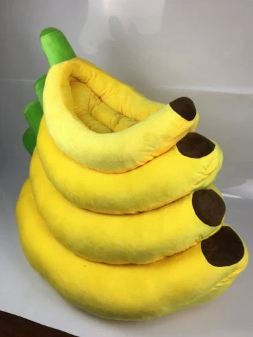 Banana Pet Nest: Washable Bed