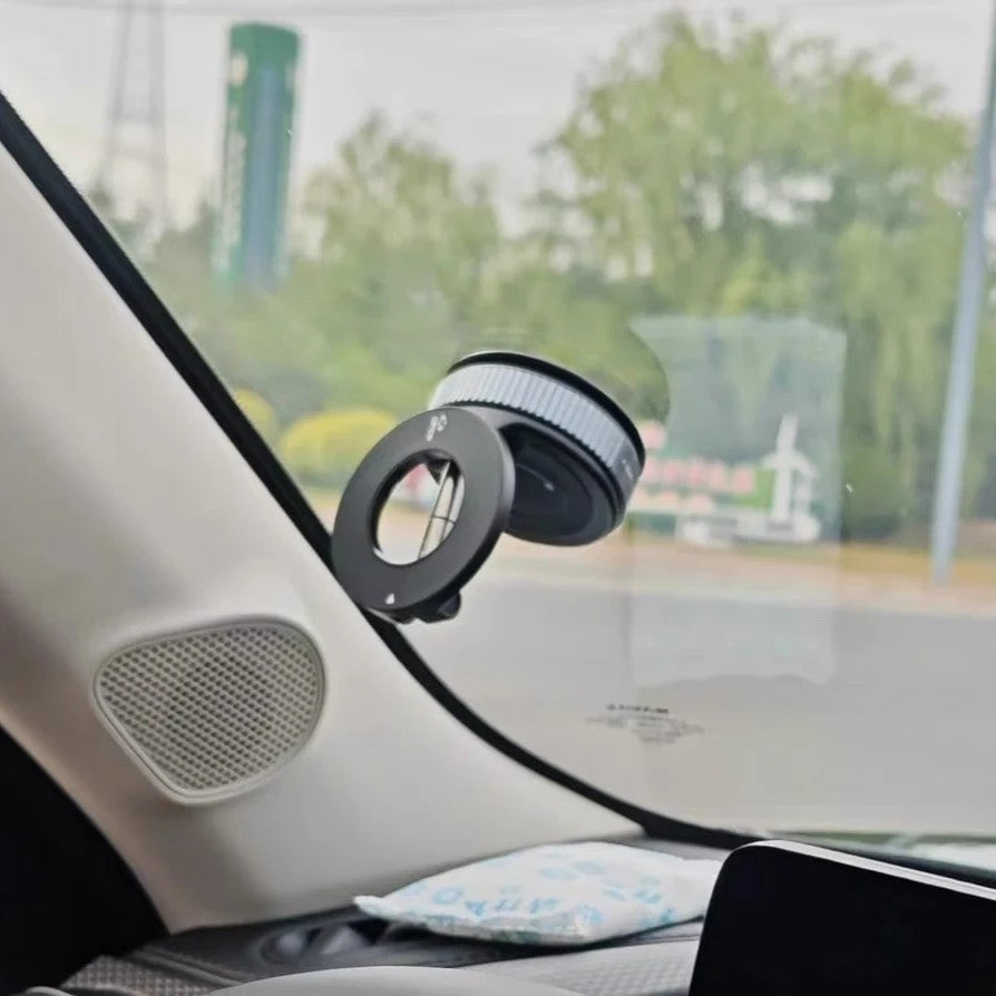 360ø Adjustable Foldable Magnetic Car Phone Mount